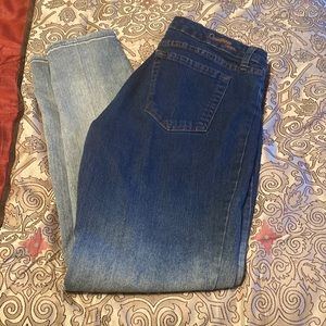 Common Genes Jeans